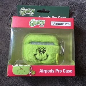 BNIB The Grinch Fluffy Green AirPods Pro Case